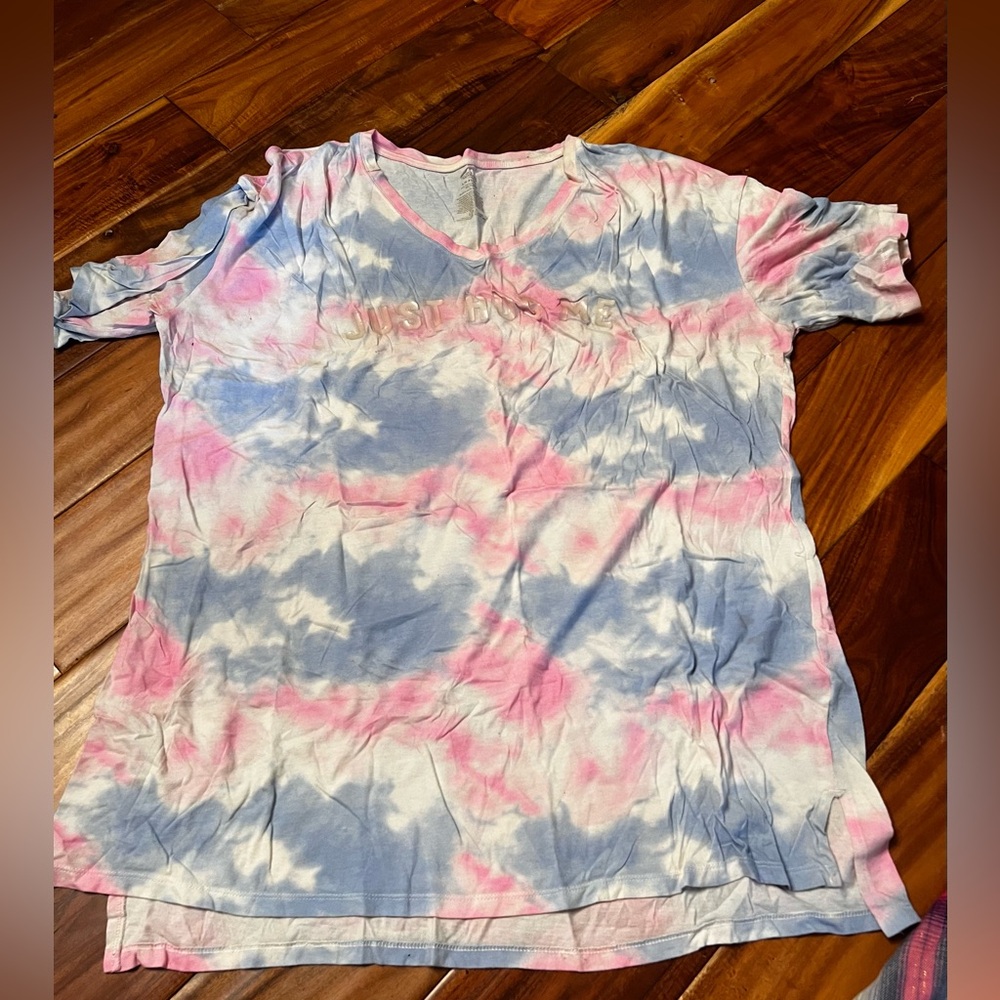 Women’s secret treasures just hug me tie dye nightgown. Size large